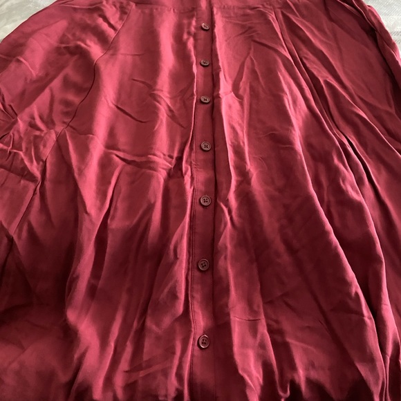 NWT Torrid size 1 red button front skirt - Picture 4 of 5